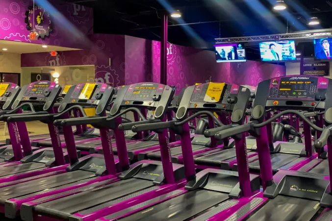 Planet Fitness Misses Wall Street Mark, But Keeps Pumping Up Revenue - Planet Fitness (NYSE:PLNT)