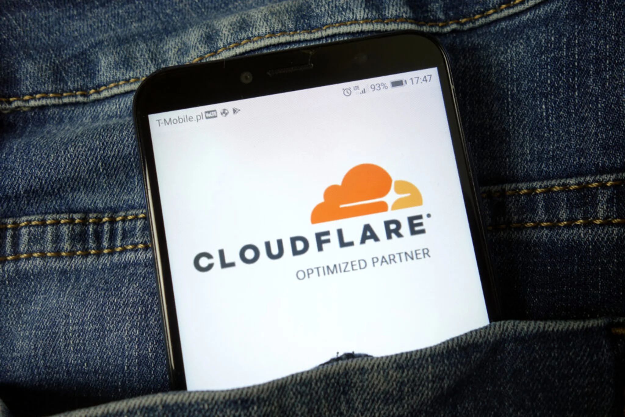 Cloudflare-Godaddy déploie un contrôle de crawl AI pour les sites web | Benzinga France