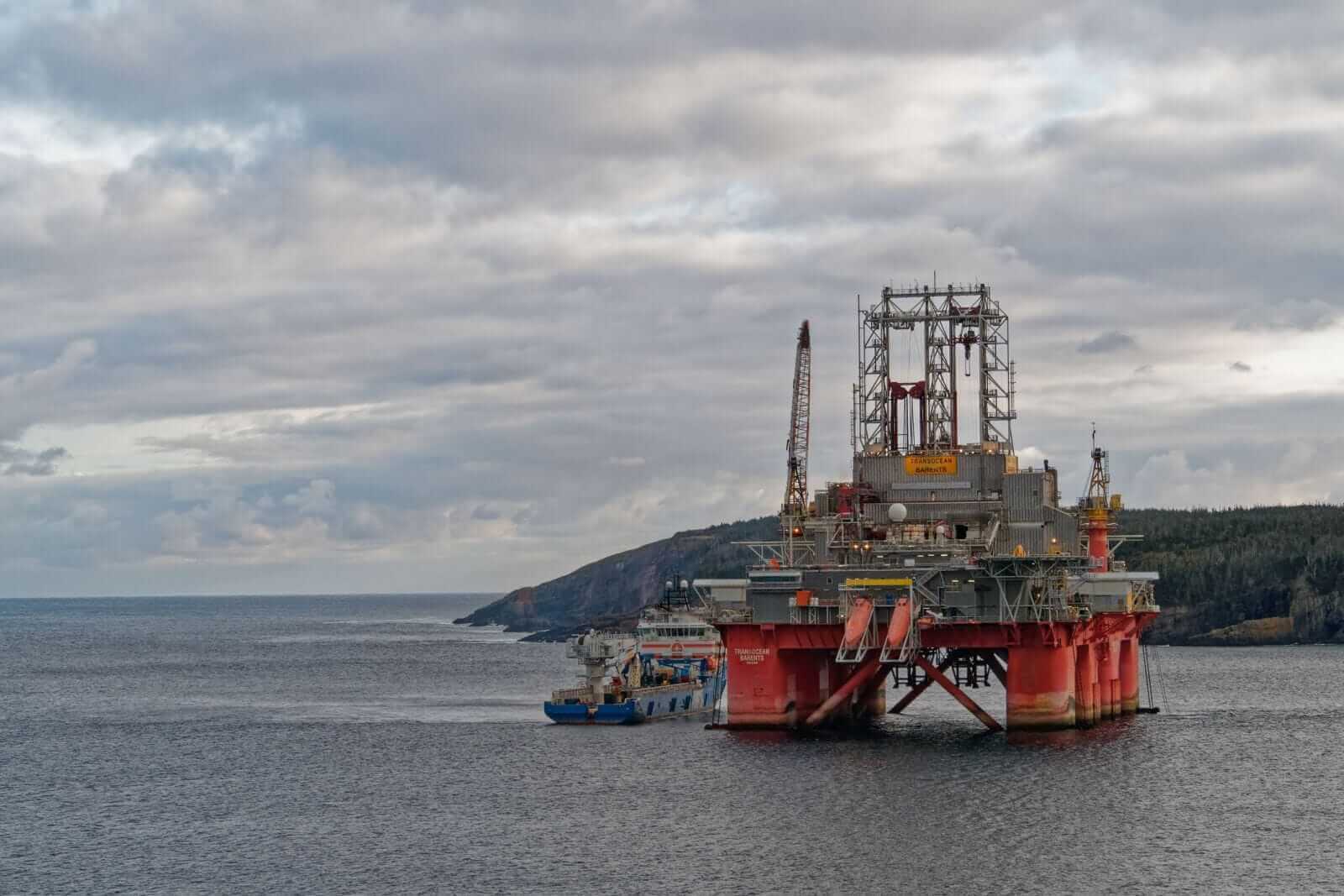 Crude Oil Prices Fall Back As Iran Holds Regional Security Meeting