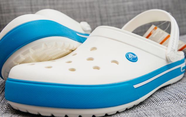 Crocs Raises 2026 Outlook as DTC Growth Helps Offset Tariff Pressure