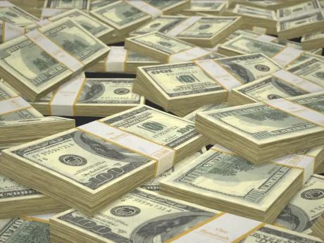 Strategy acumula 818,869 BTC y rompe récord de liquidez con acciones preferentes Stretch
