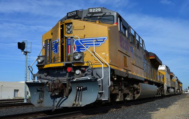 UNP Q2 Earnings & Revenues Beat Estimates, Up Y/Y, EPS View Raised