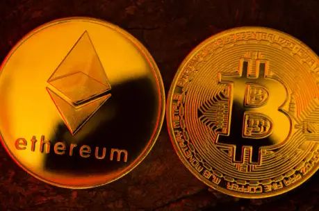 Ethereum sigue el impulso alcista de Bitcoin: ruptura próxima y metas a $2,900 y $7,000