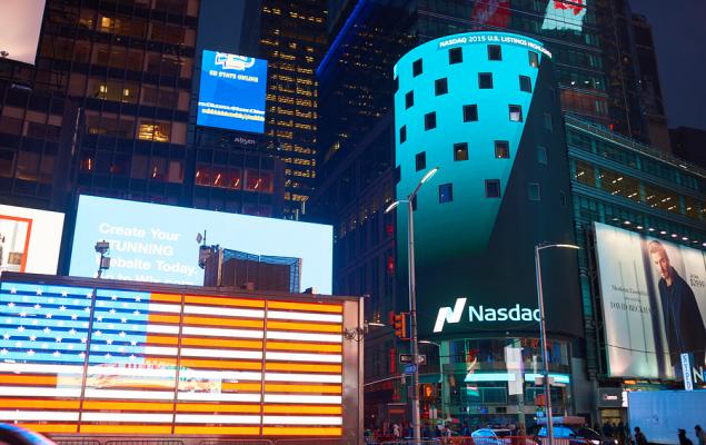 3 Dividend Growth Stocks to Buy as Global Oil Prices Tumble