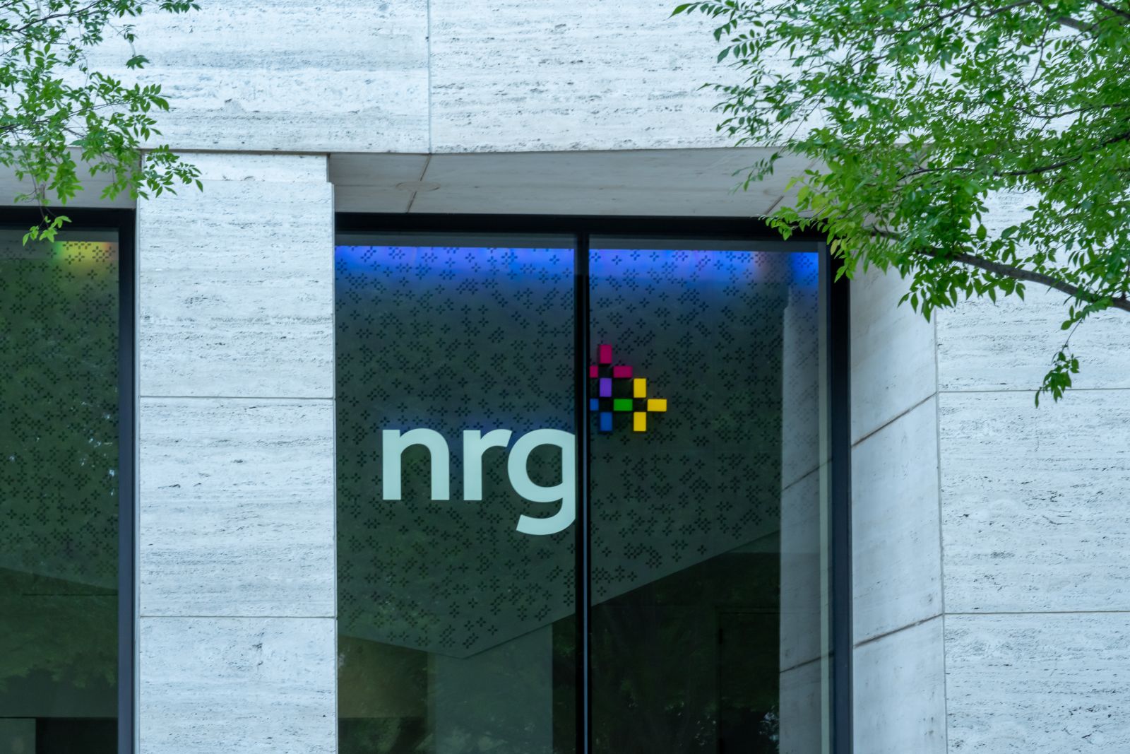 Is NRG Energy Stock Underperforming the S&P 500?