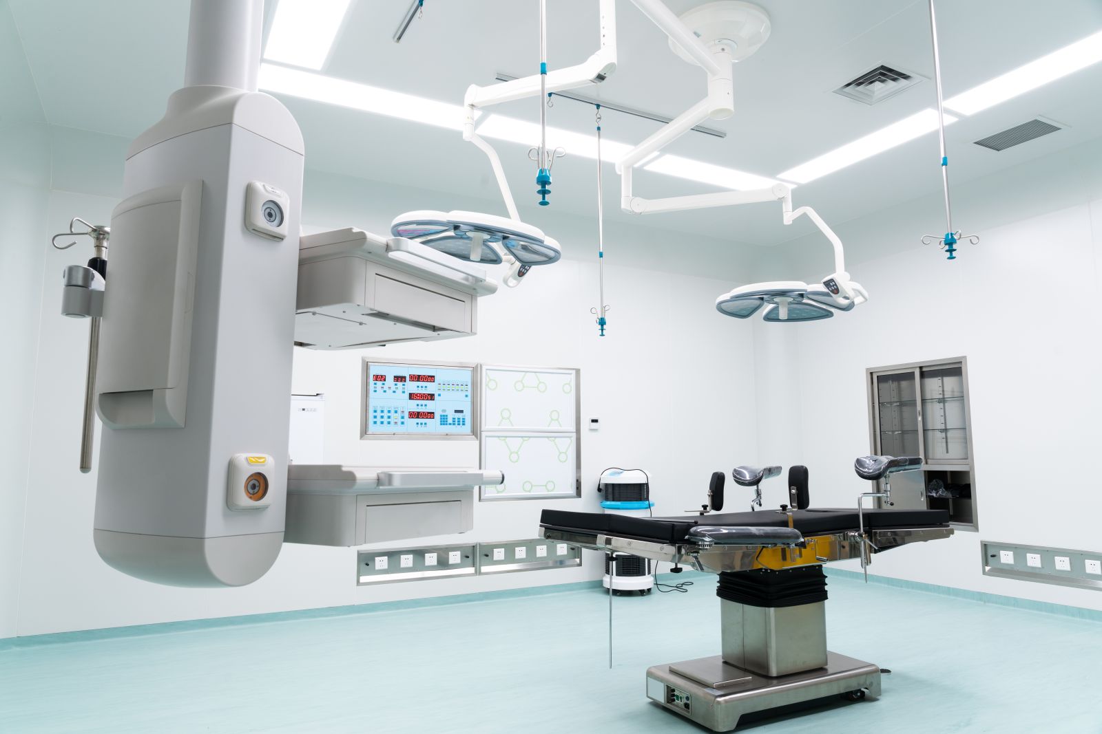 How Is Insulet's Stock Performance Compared to Other Medical Devices Stocks?