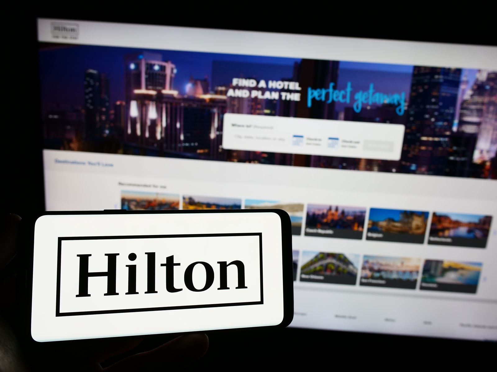 What Are Wall Street Analysts' Target Price for Hilton Stock?
