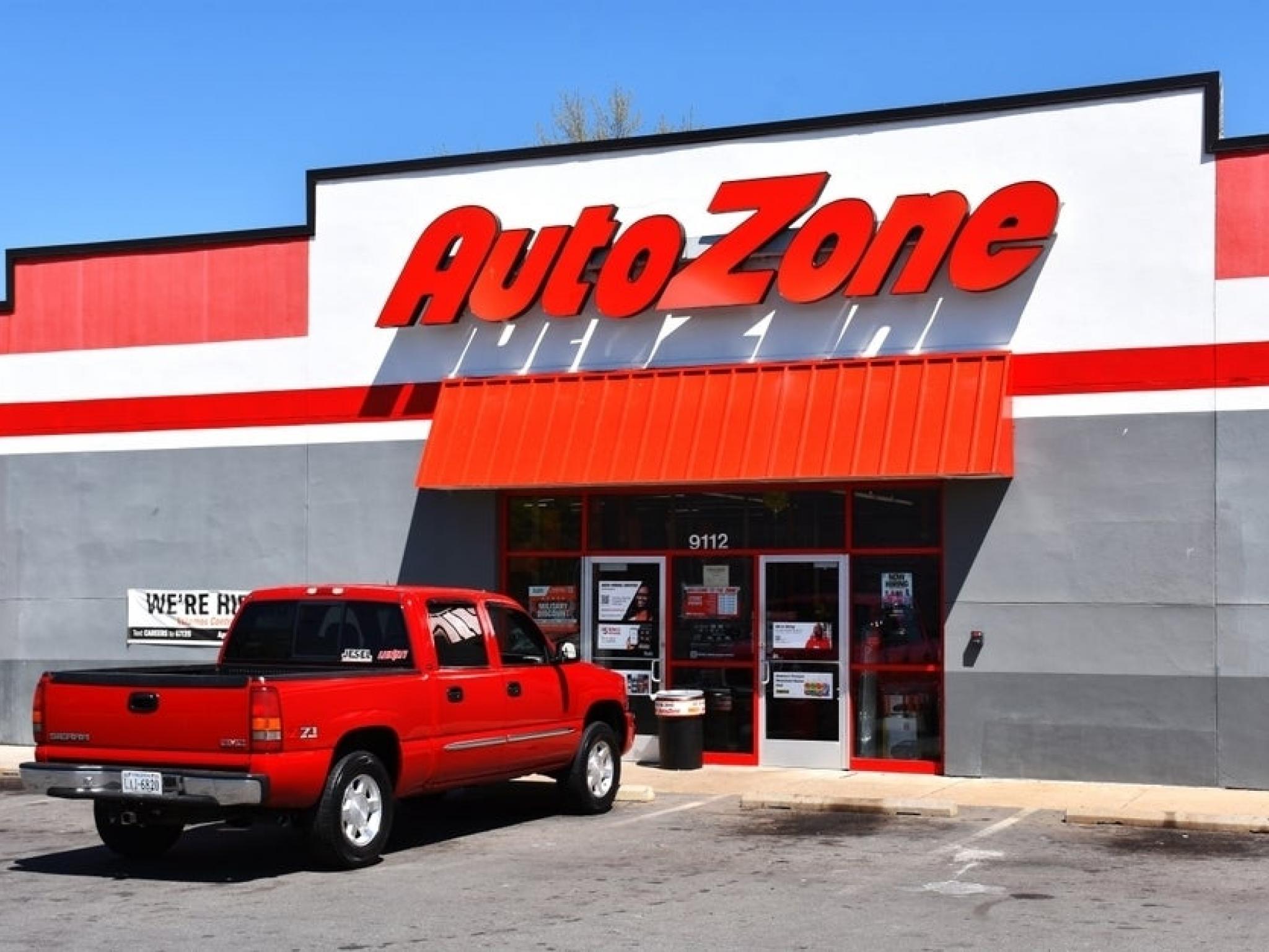 このAutoZoneアナリストが好感触でカバレッジを開始します； こちらが木曜日のトップ5の新規開始です
