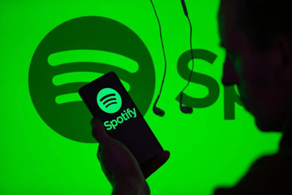 Top 3 Tech And Telecom Stocks Which Could Rescue Your Portfolio For Q4 - Spotify Technology (NYSE:SPOT), Trade Desk (NASDAQ:TTD)