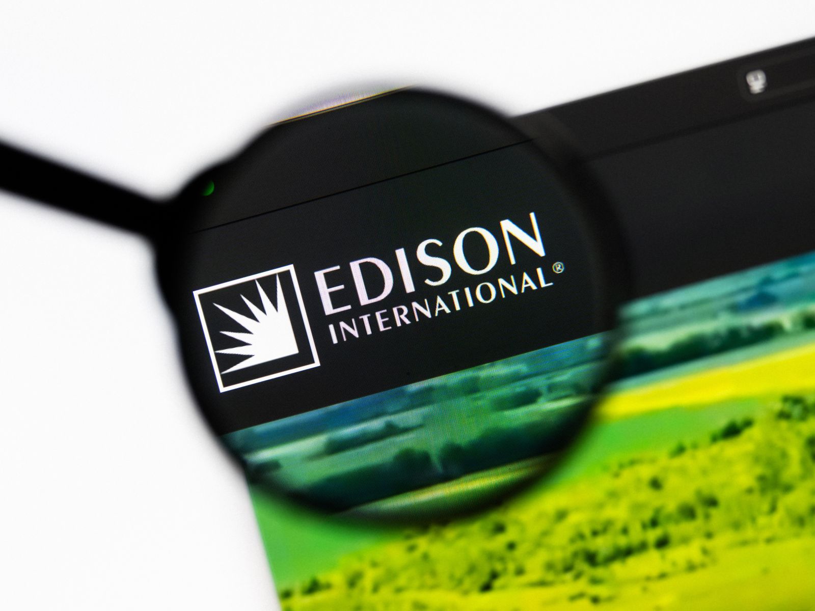 How Is Edison International’s Stock Performance Compared to Other Regulated Utilities Stocks