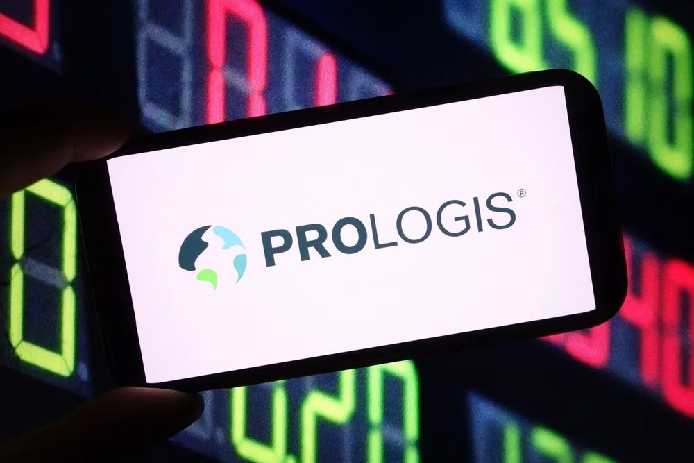 Prologis Posts Q3 FFO Beat, FY25 Guidance Raised Despite Revenue Miss - Prologis (NYSE:PLD)
