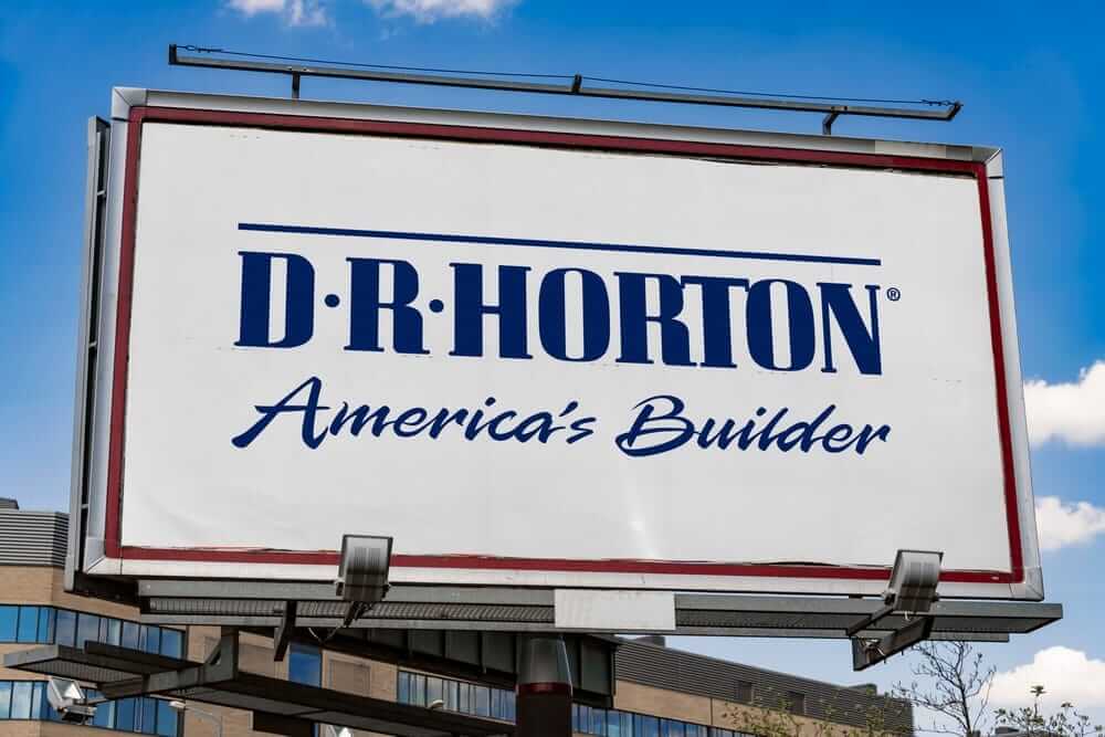 Is Wall Street Bullish or Bearish on D.R. Horton Stock?