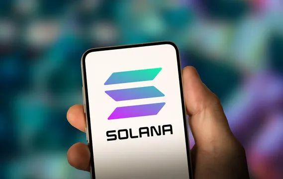 Solana Price Struggles Below $100, But This Level Changes Everything