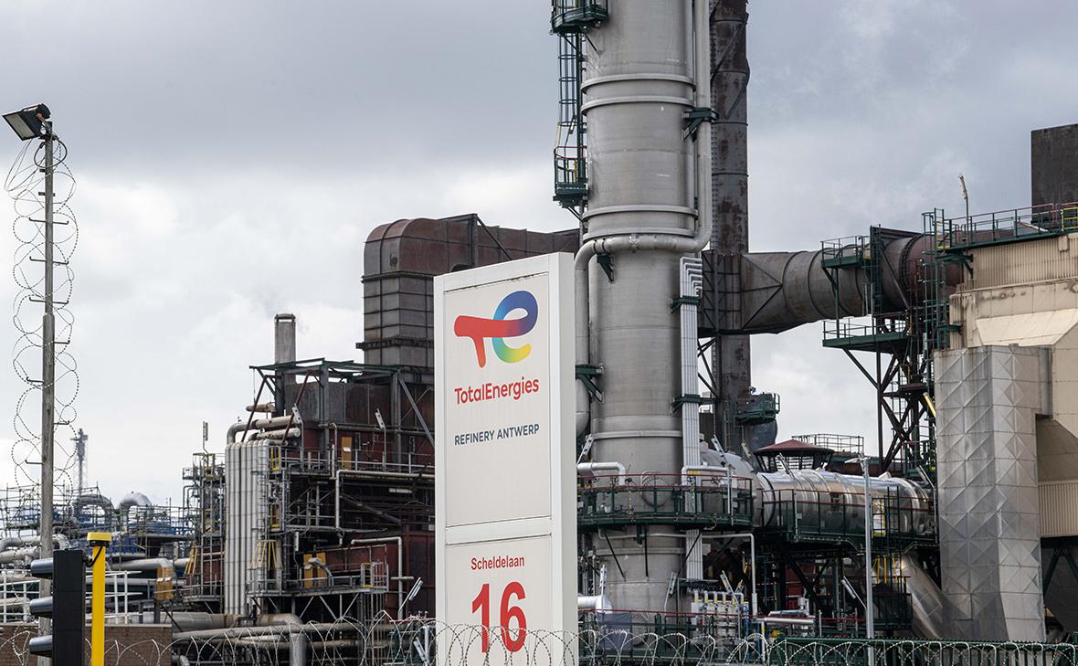 FT рассказала о выгоде TotalEnergies от послабления санкций против России