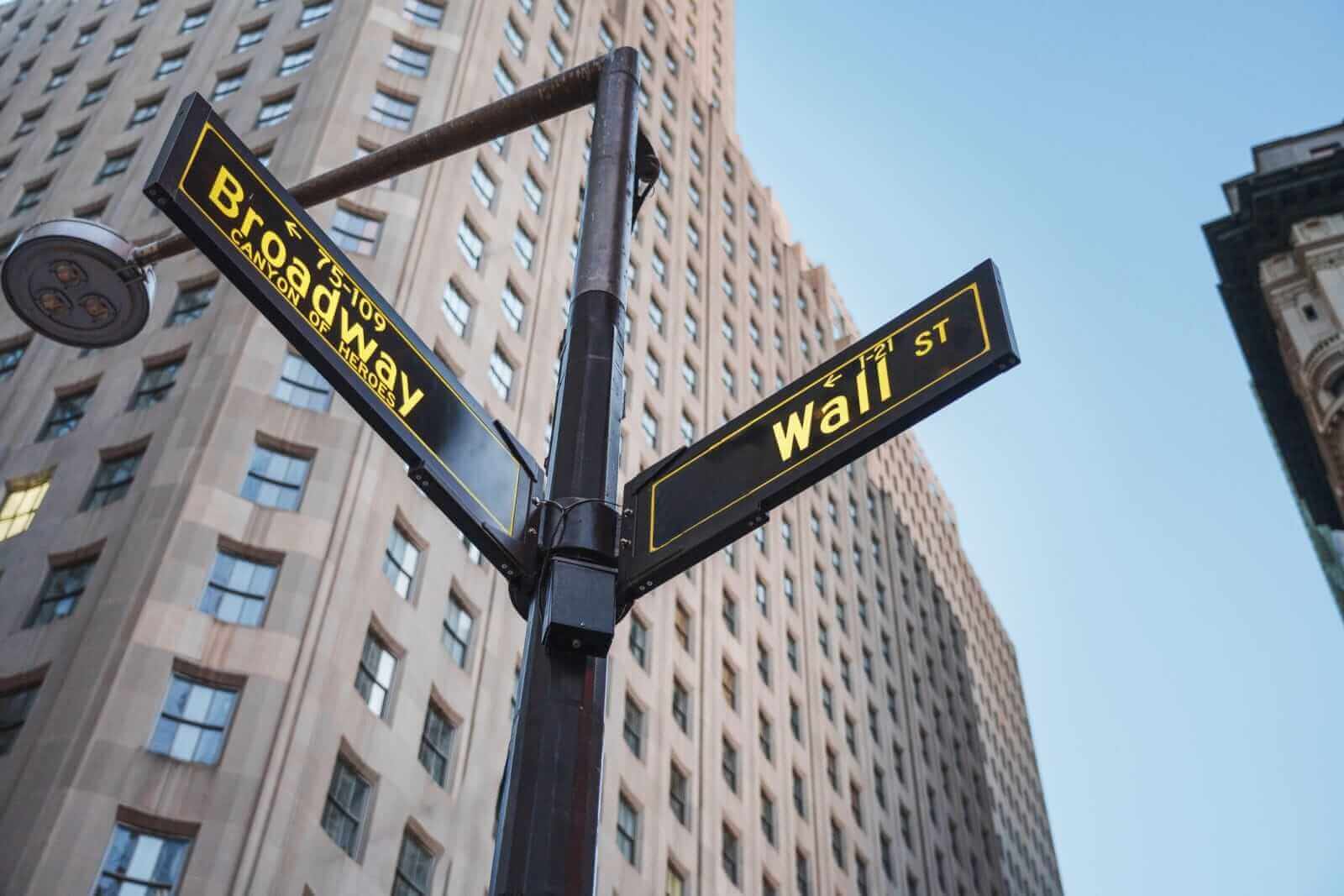 Stock Indexes Supported as Amazon Earnings Bolster Tech Stocks
