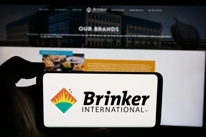 Top 3 Consumer Stocks Which Are Preparing To Pump In November - Portillos (NASDAQ:PTLO), Brinker International (NYSE:EAT)