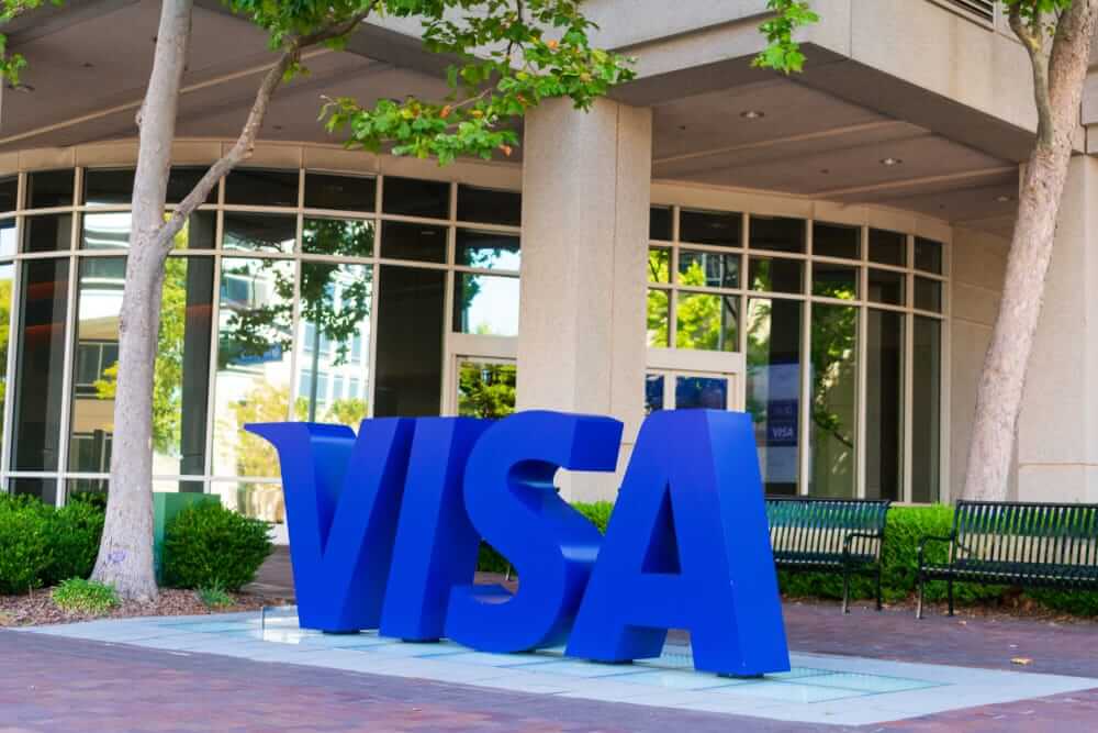 Are Wall Street Analysts Bullish on Visa Stock?