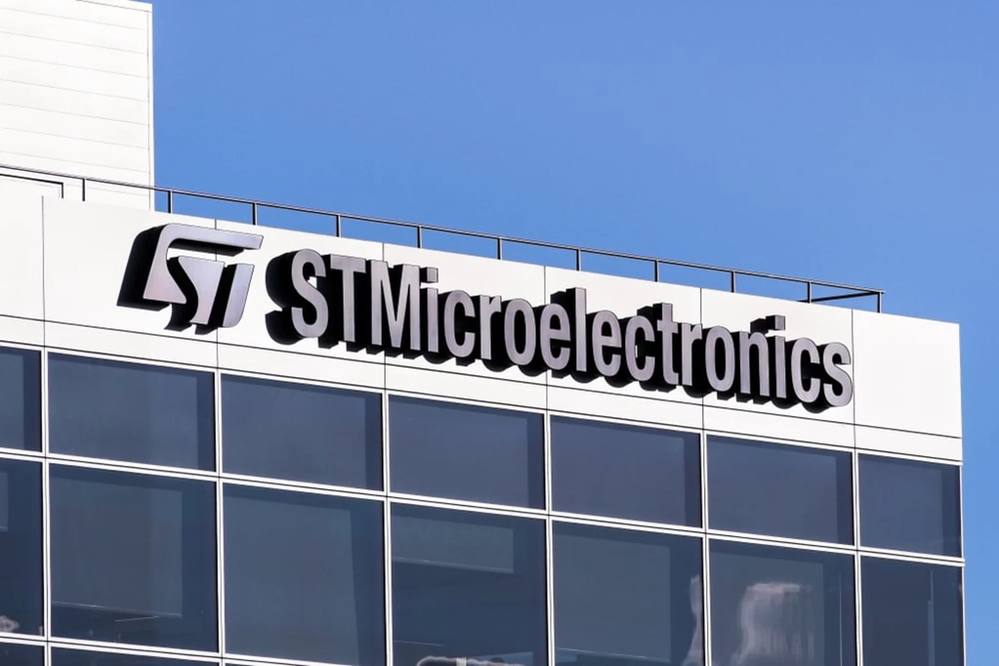 STマイクロエレクトロニクス株が上昇している理由；プレマーケットで動いている20銘柄