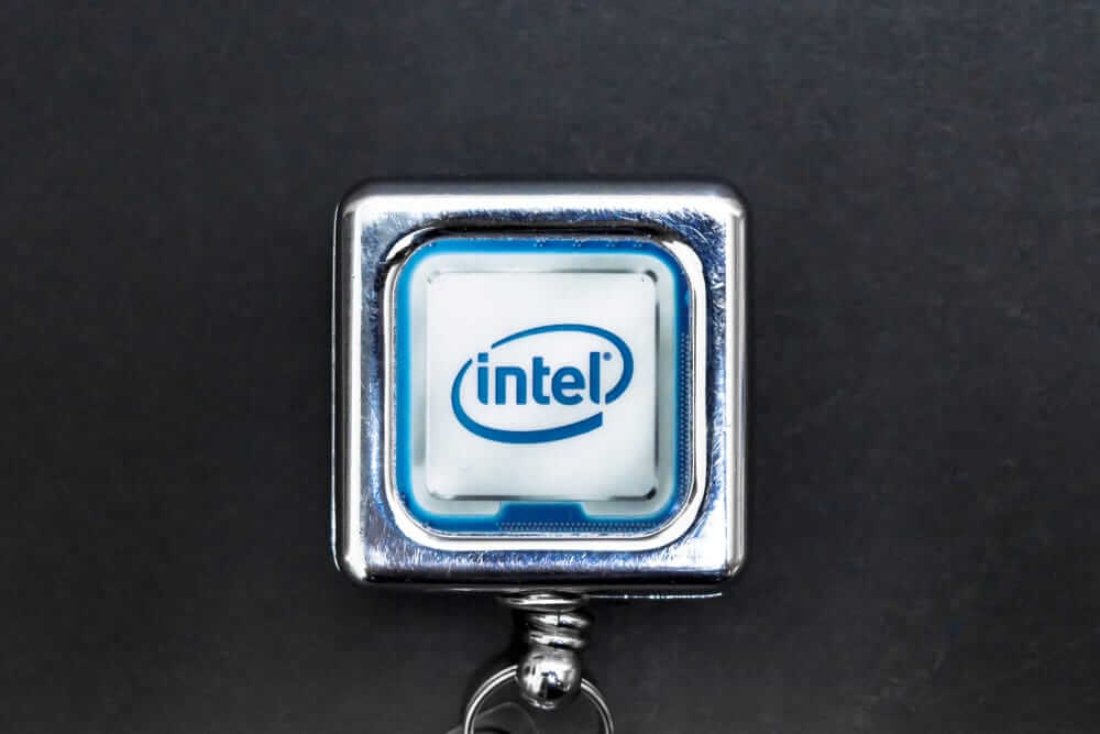 Intel Pivots from ‘Dead Money’ to ‘Hot Stock’: Should You Too Buy INTC Stock Here?