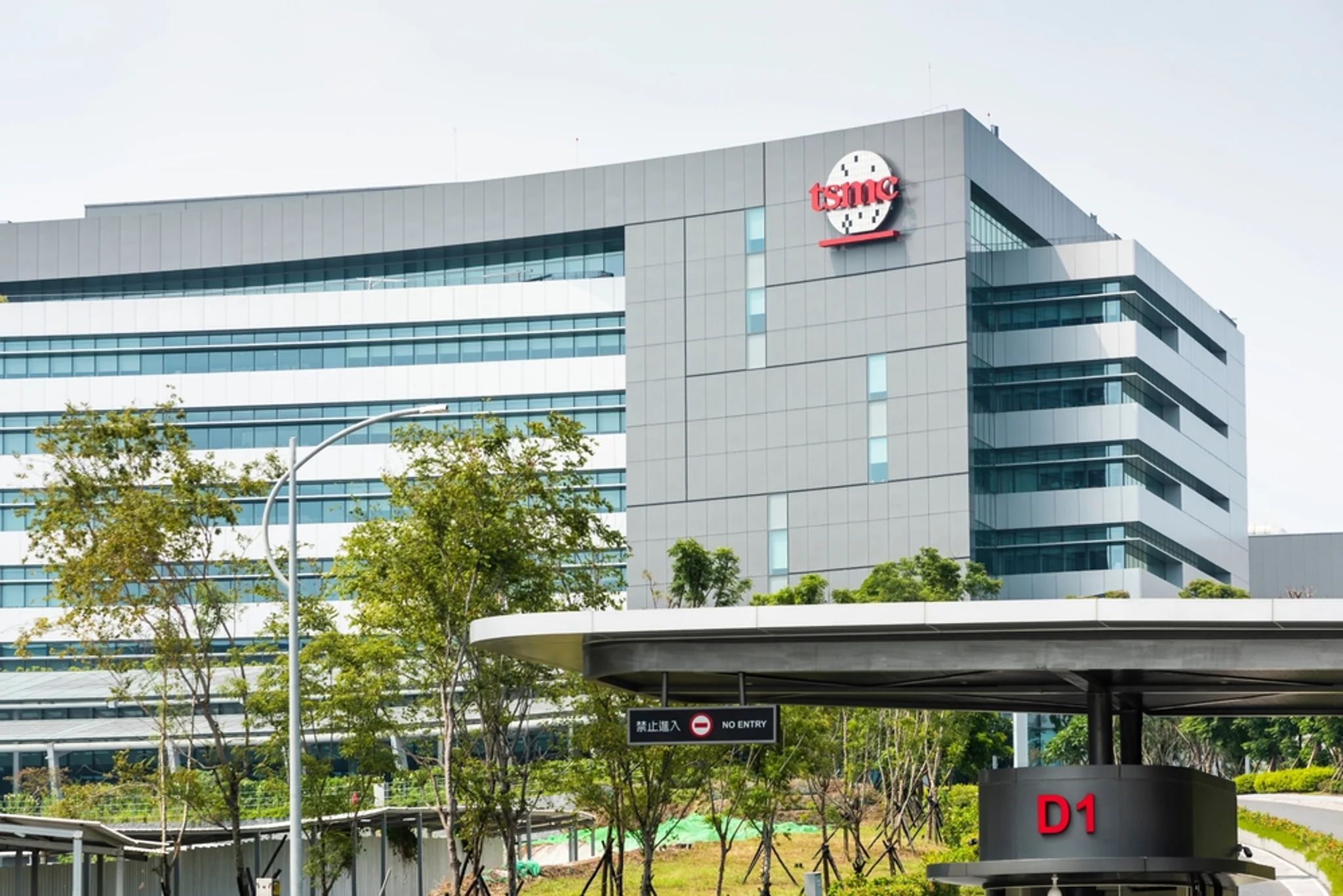 Pôle de puces prospère de Taiwan Semiconductor en Arizona, mais les risques persistants liés à l'énergie et à la main-d'œuvre | Benzinga France