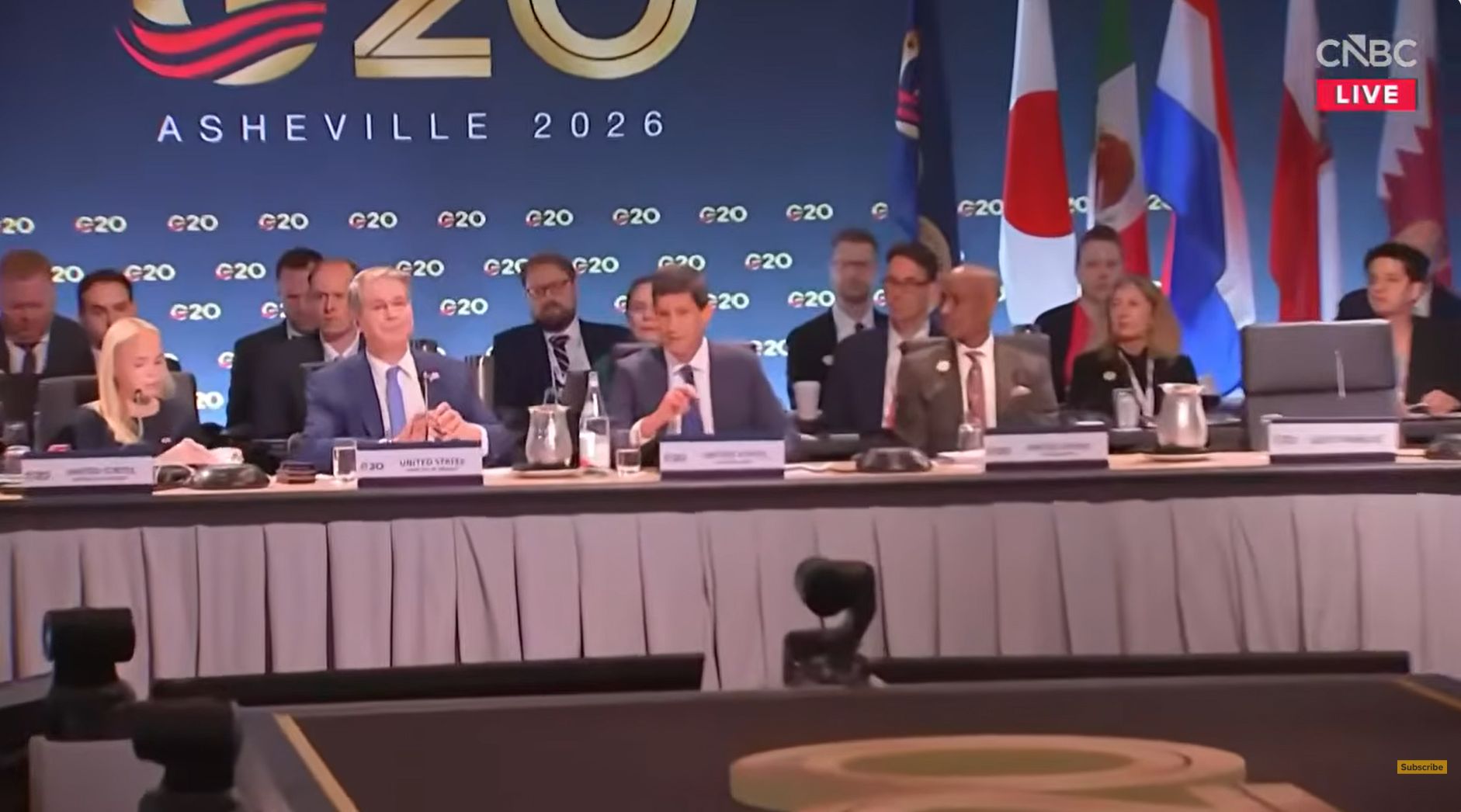 Finanzminister Bessent und Notenbankchef Kevin Warsh sprechen auf dem G20-Treffen. Quelle: CNBC