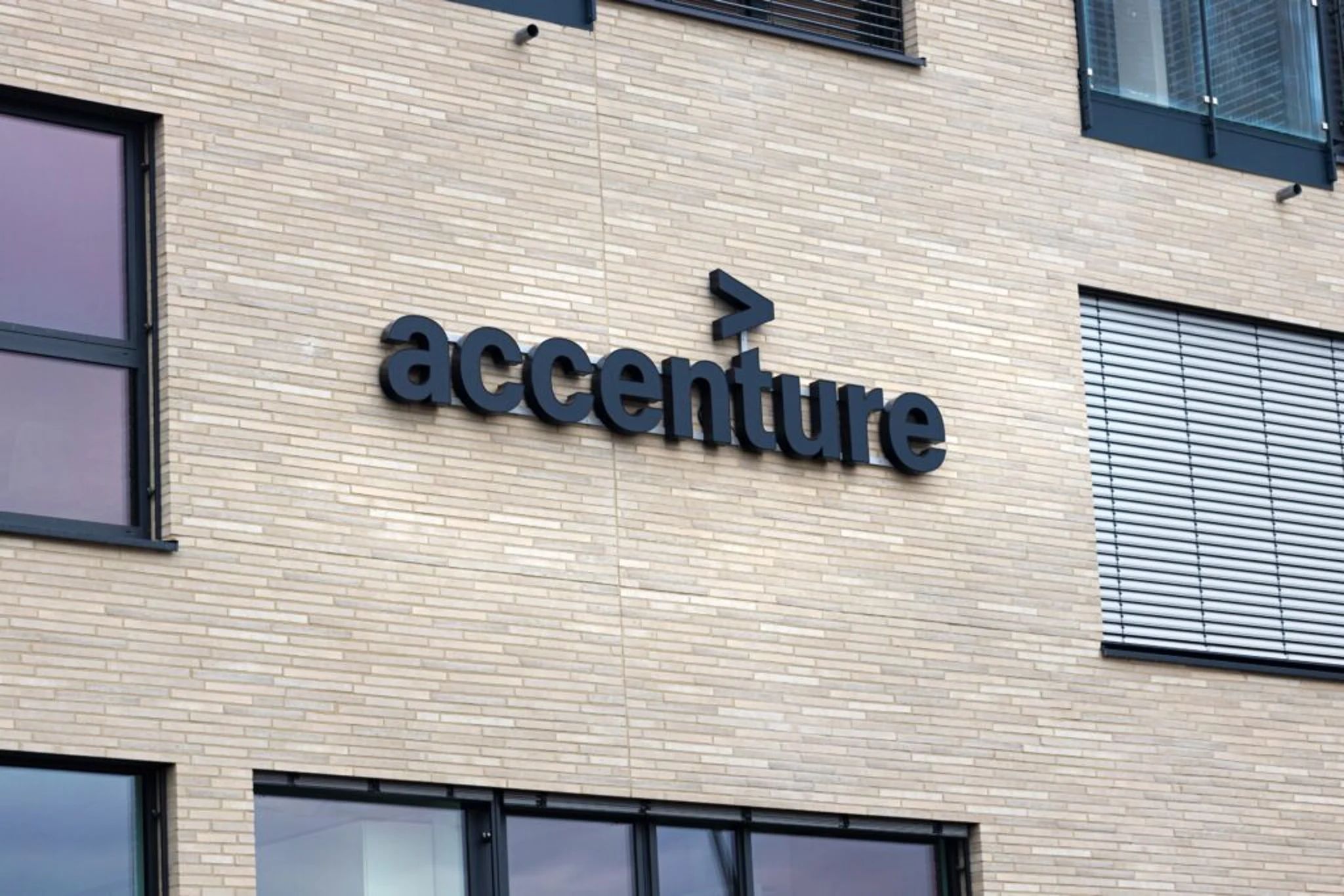 Que se passe-t-il avec l'action d'Accenture jeudi ? | Benzinga France