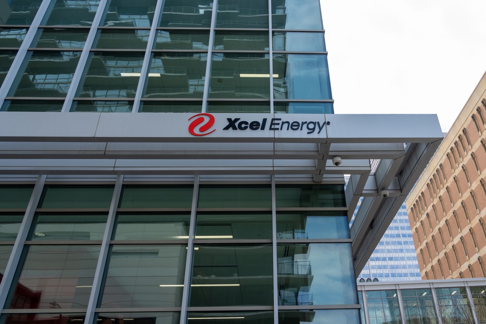 Xcel Energy Stock: Is XEL Outperforming the Utility Sector?