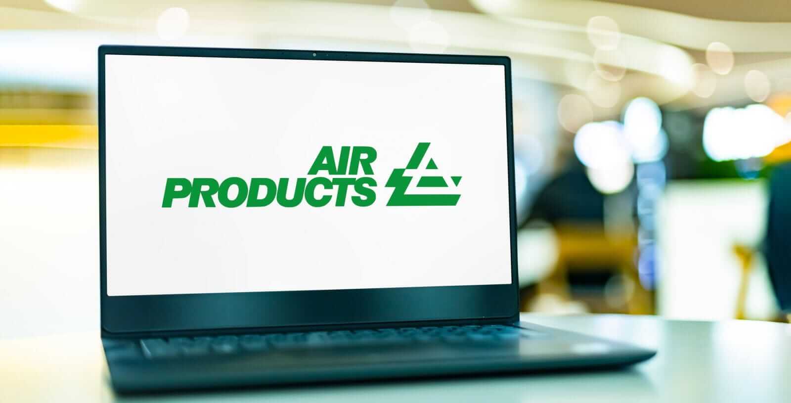 How Is Air Products and Chemicals' Stock Performance Compared to Other Basic Materials Stocks?