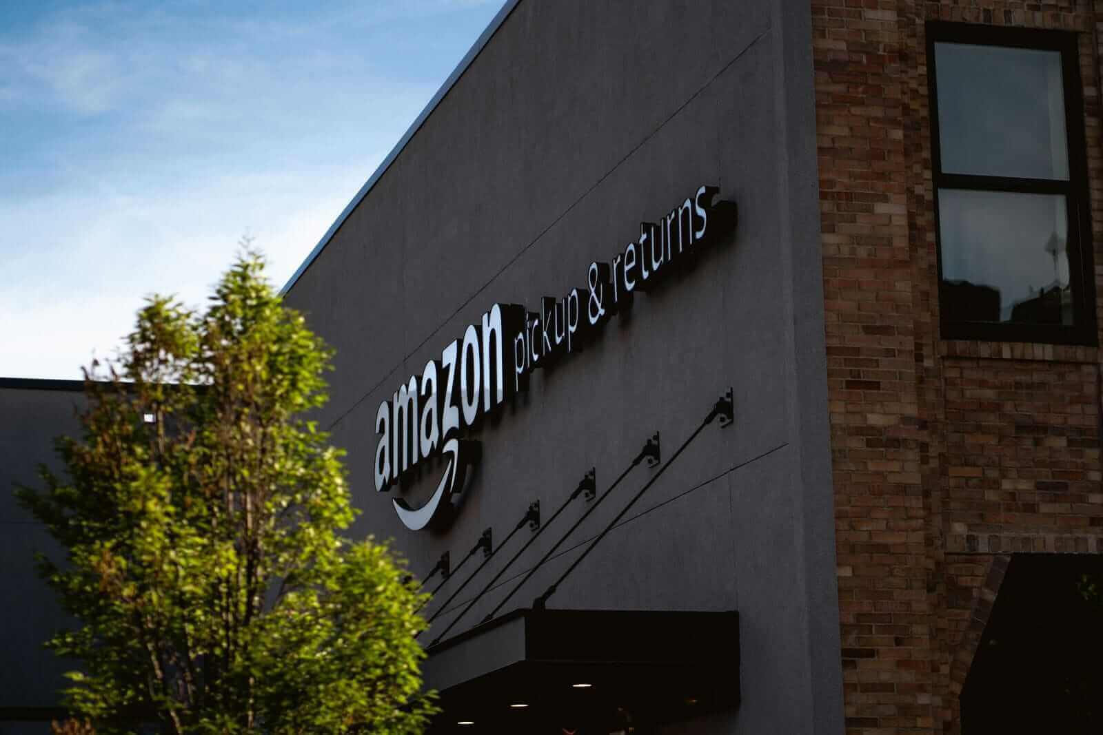 How to Generate Income While Staying Bullish on Amazon