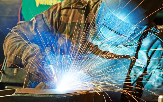 Are Options Traders Betting on a Big Move in OI Glass Stock?