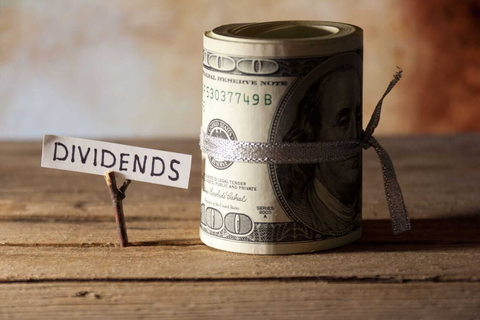 How to Play First United Stock After Its Dividend Increase