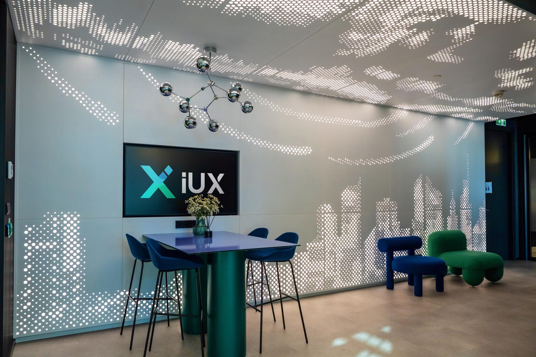 IUX Hits $1.5 Trillion Monthly Volume, Upgrading Infrastructure on the "Trader's Edge"