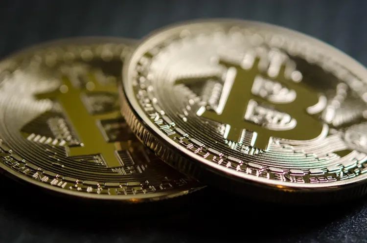 Bitcoin Faces Massive Long Liquidation Imbalance As $15 Billion Sits Below Price