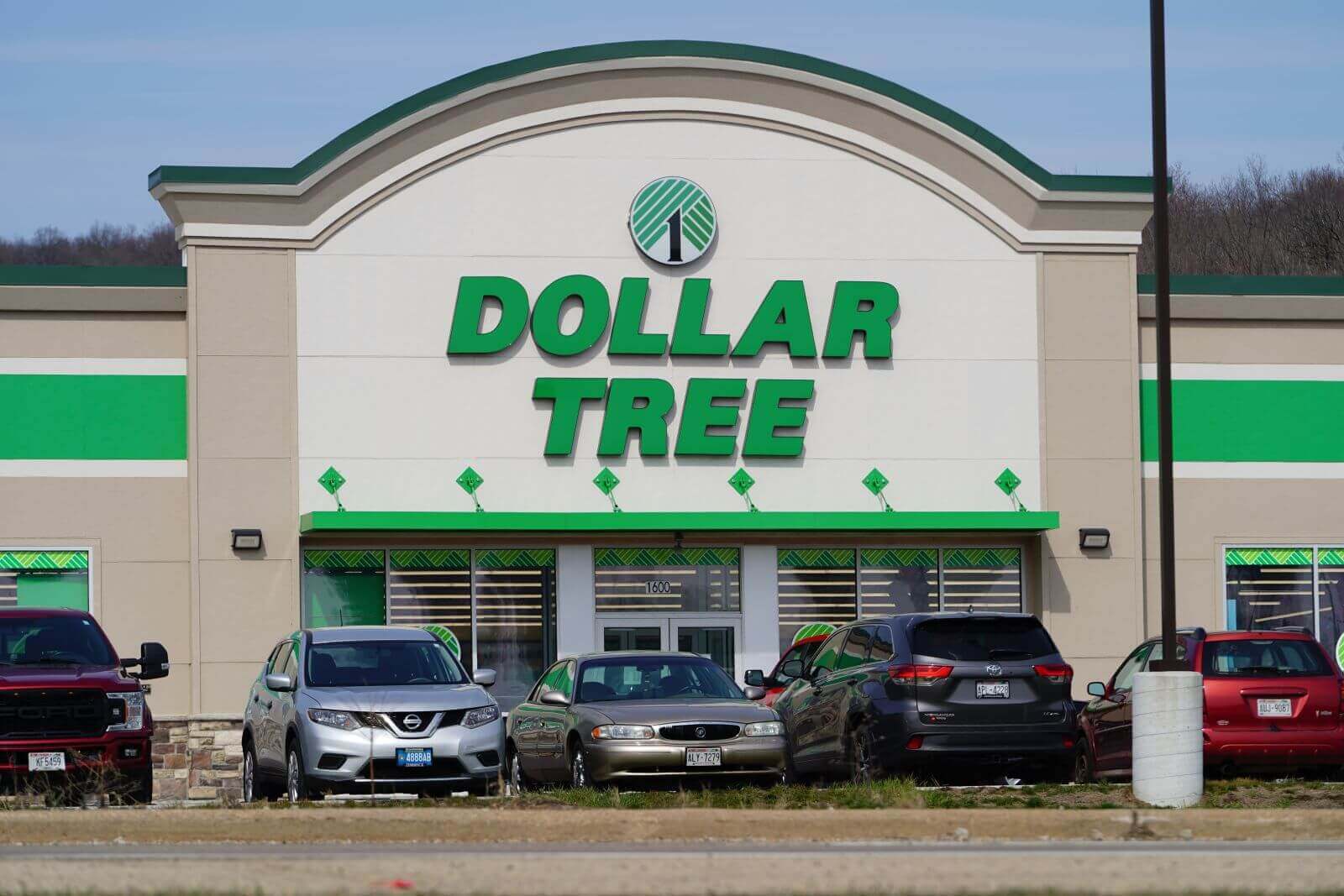 2 Analysts Just Upgraded Dollar Tree Stock. Here's Why.