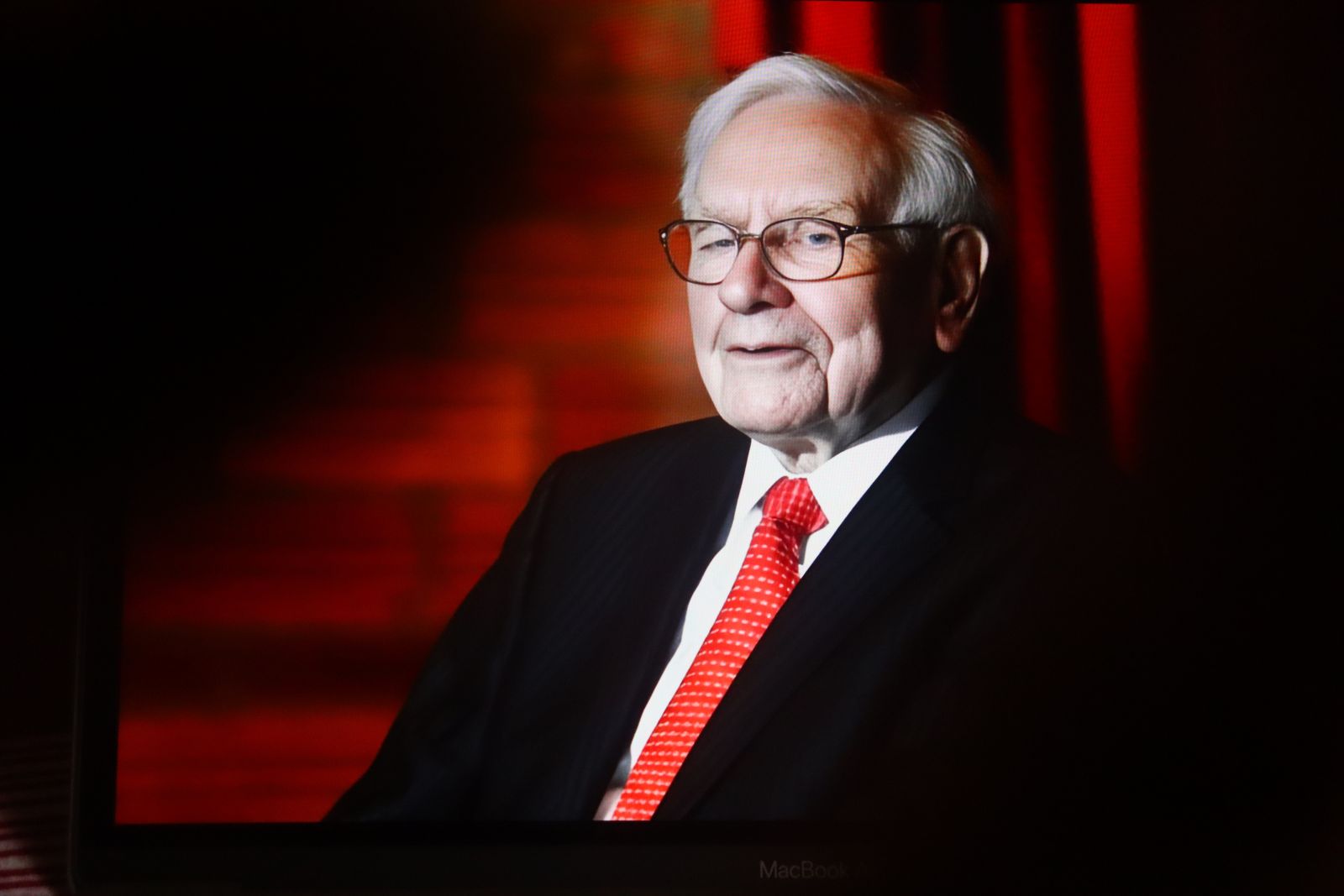 If You’re Patient, This Warren Buffett-Linked Stock Is a Bullish Price Surprise Worth Owning