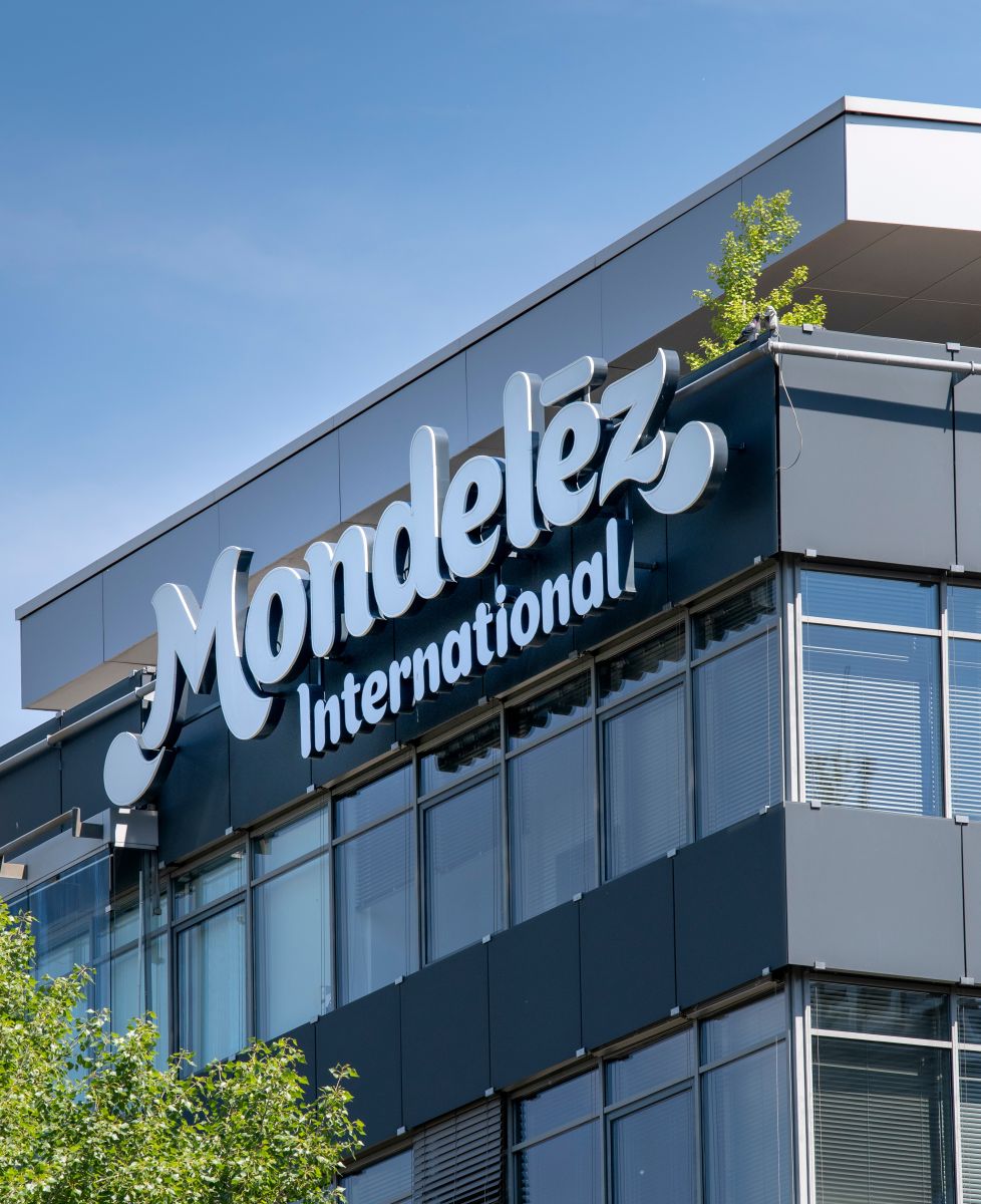 Is Wall Street Bullish or Bearish on Mondelez International Stock?