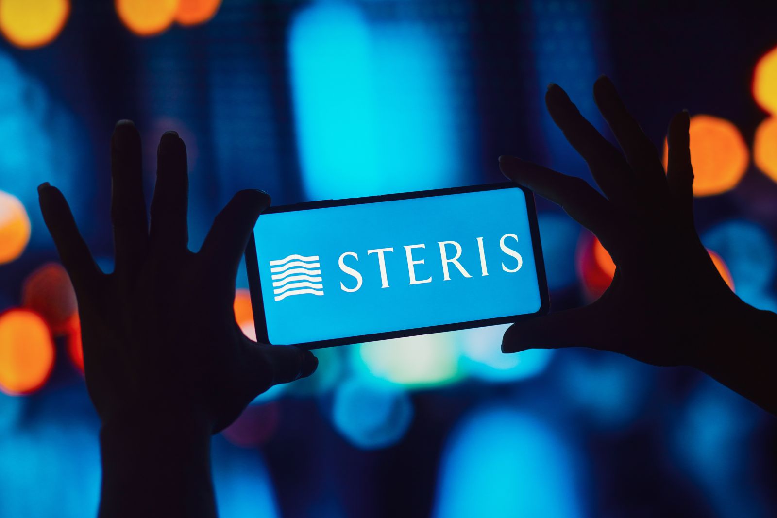 STERIS Stock Outlook: Is Wall Street Bullish or Bearish?