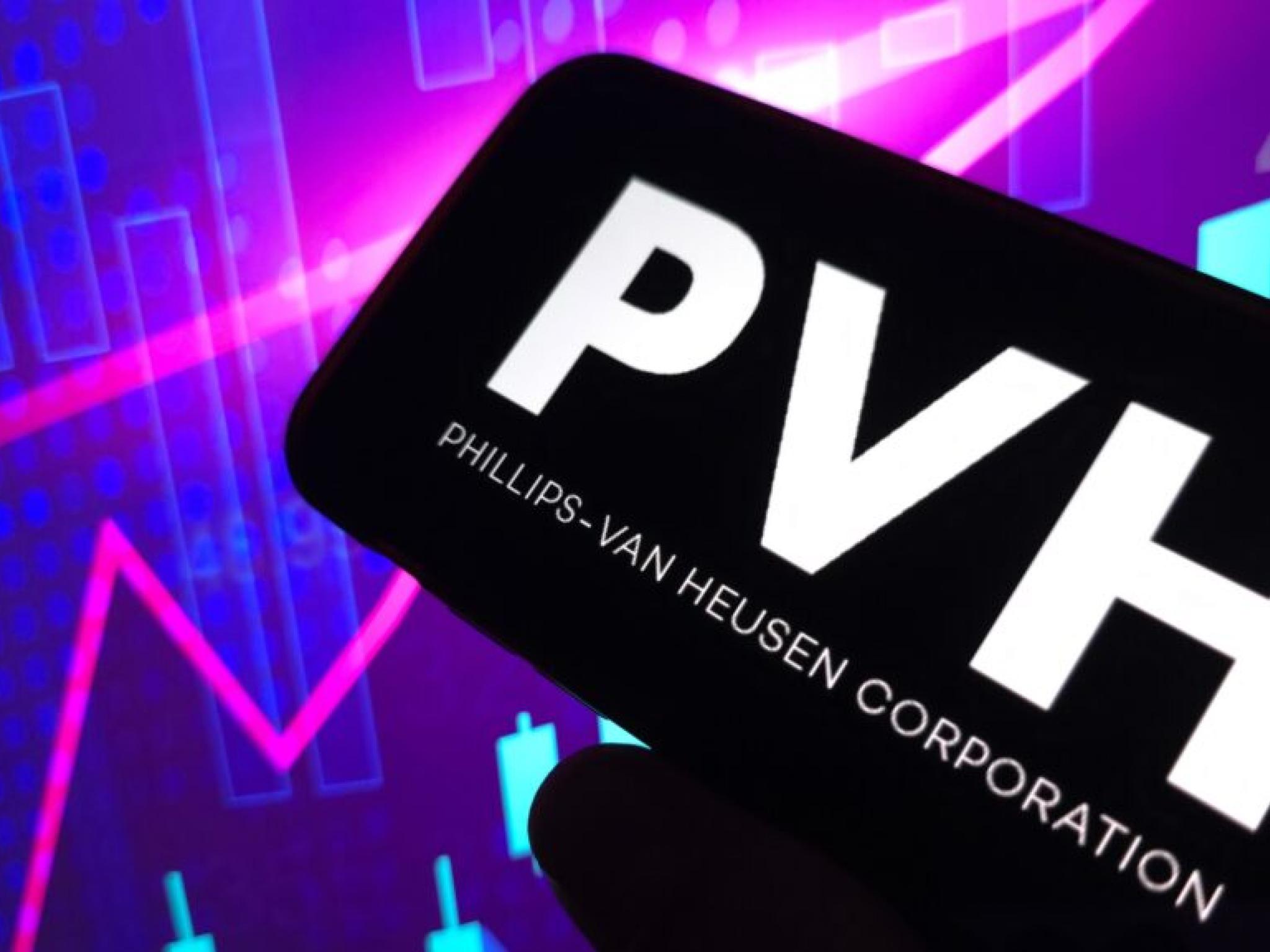 PVHはおそらく第3四半期の収益が低くなると予想されています。これらの最も正確なアナリストが収益発表前に予測を修正します。