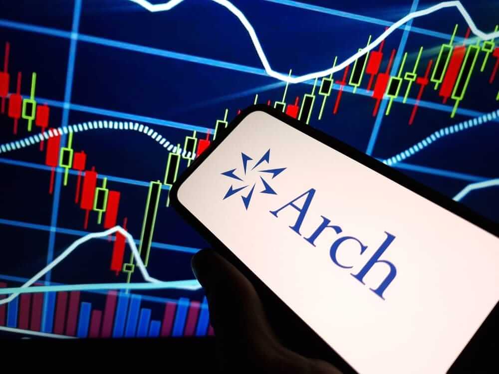 Do Wall Street Analysts Like Arch Capital Stock?