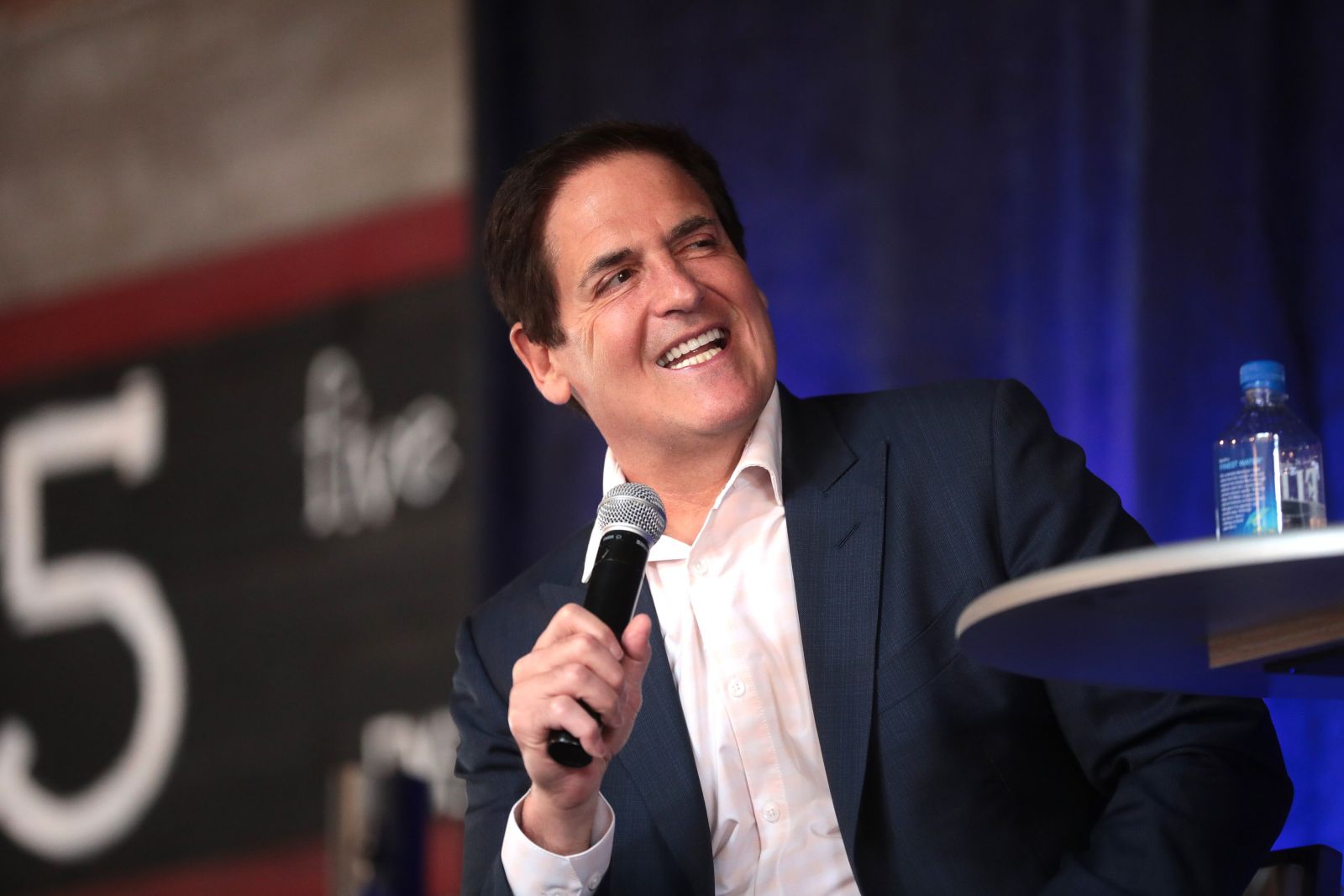 Mark Cuban Says 61% of Americans Are ‘Part Of The Healthcare Problem’ — If You Own Stocks in Insurance Companies You’re Putting Profit Over People