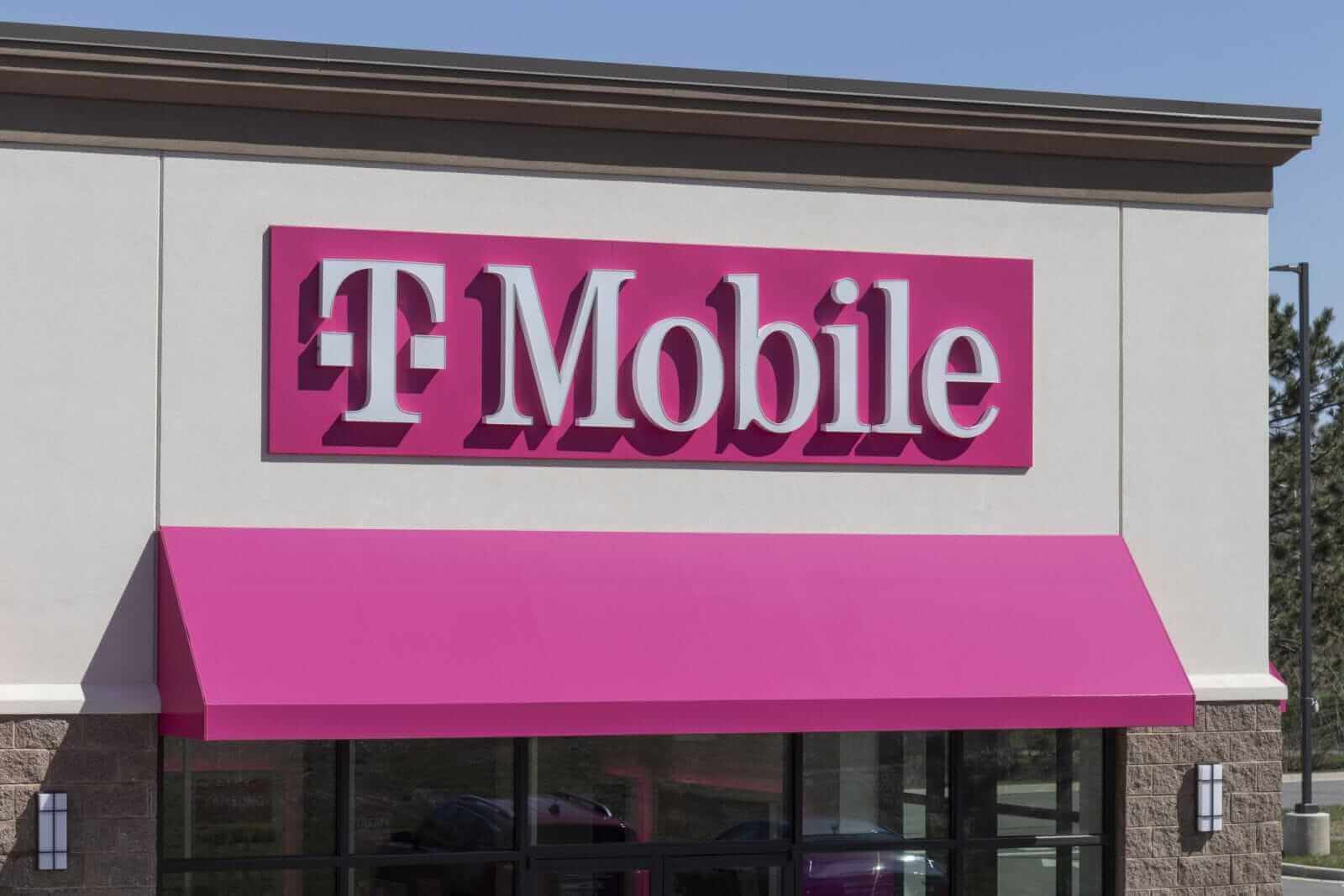 How Is T-Mobile’s Stock Performance Compared to Other Communication Stocks